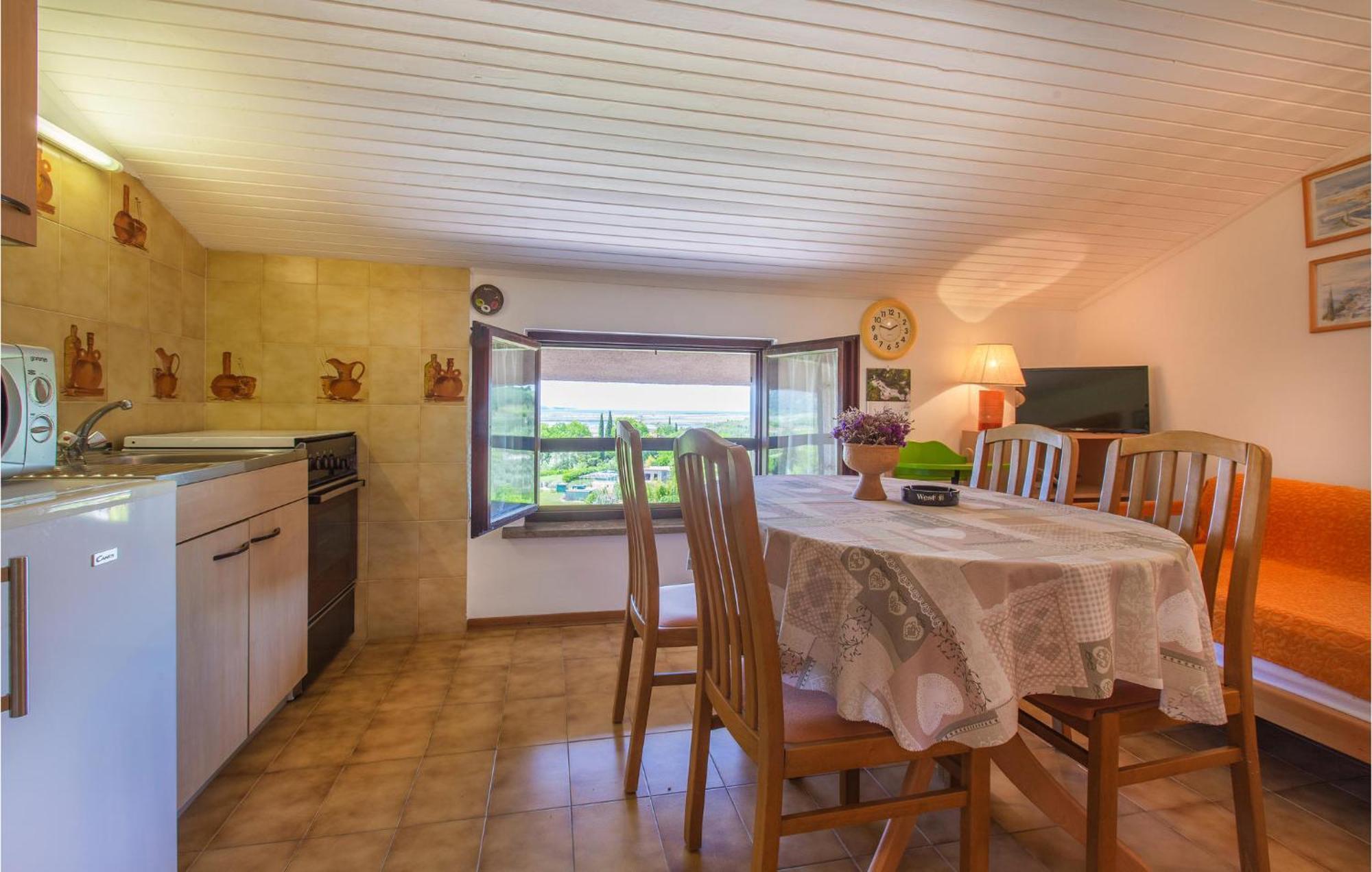 Amazing Apartment In Secovlje With Kitchen Kültér fotó