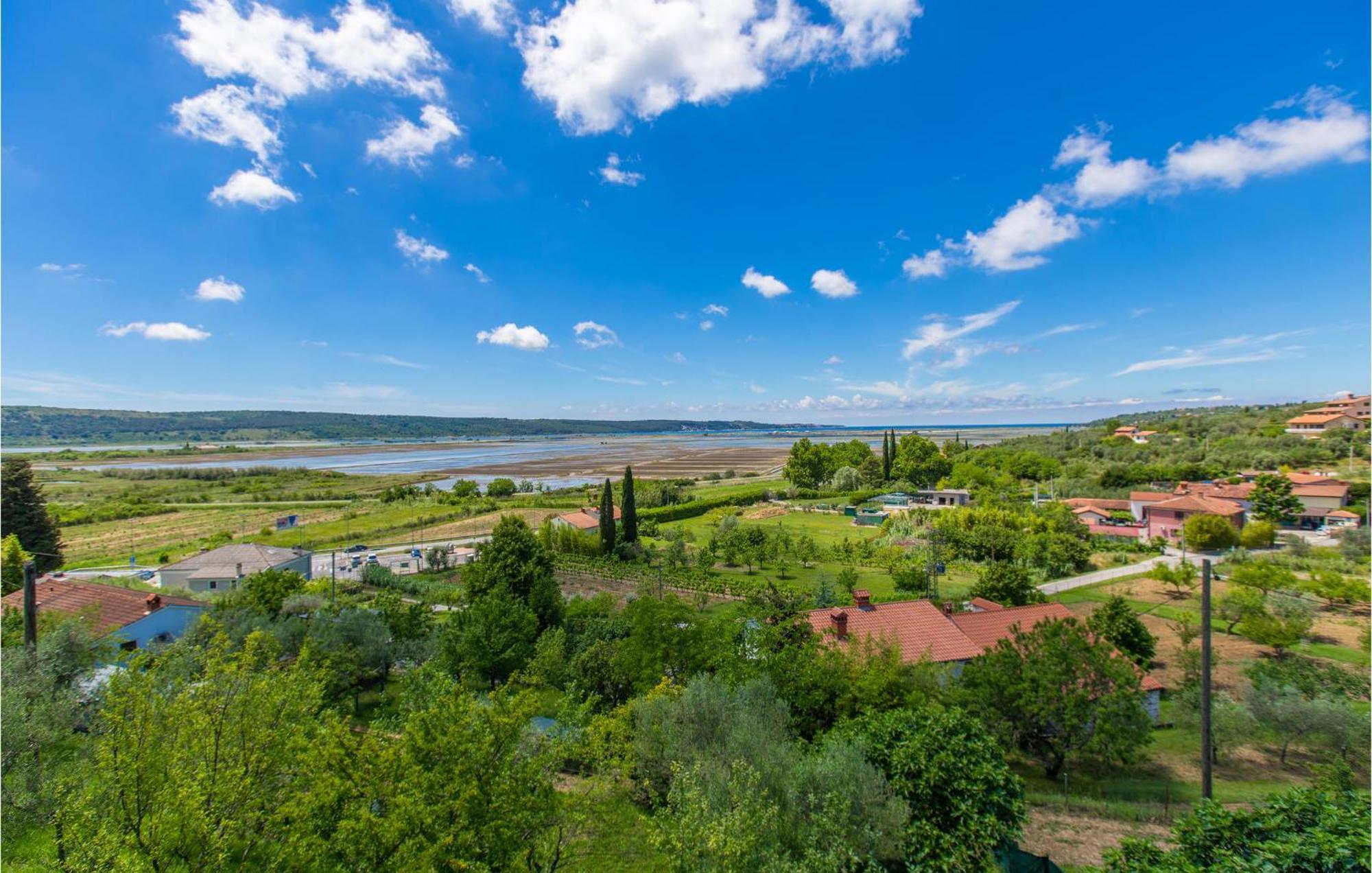 Amazing Apartment In Secovlje With Kitchen Kültér fotó