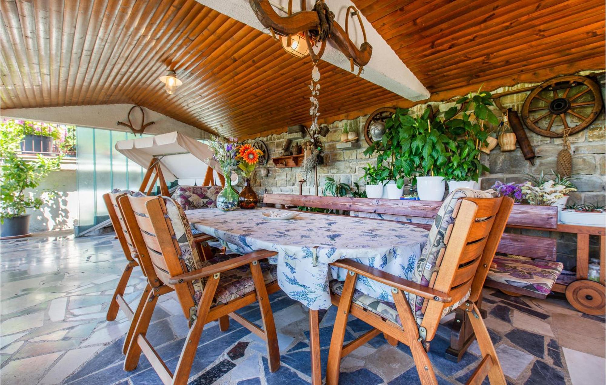 Amazing Apartment In Secovlje With Kitchen Kültér fotó